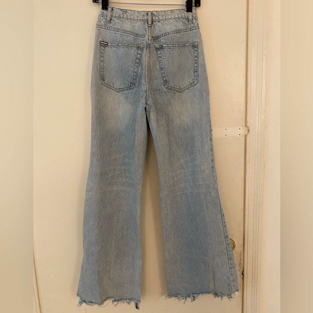 Alice + Olivia Light Blue Distressed Wide Leg Jeans - Picture 2 of 3